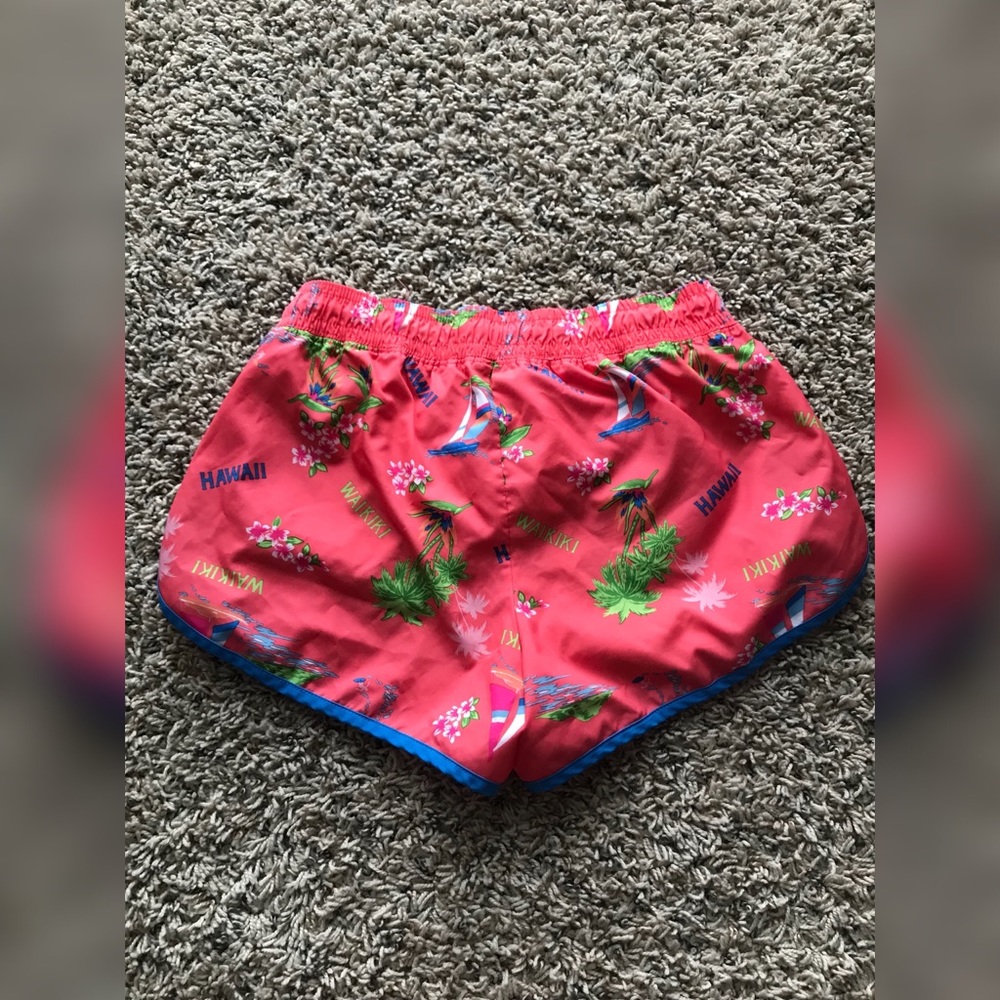 Shorts - Picture 4 of 6